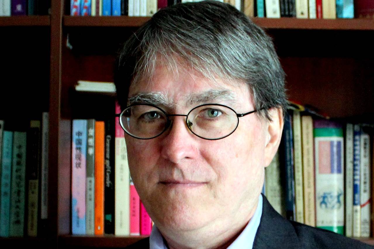 The American Professor Who Performed Live Mandarin Comedy in Front of a Billion People (podcast)